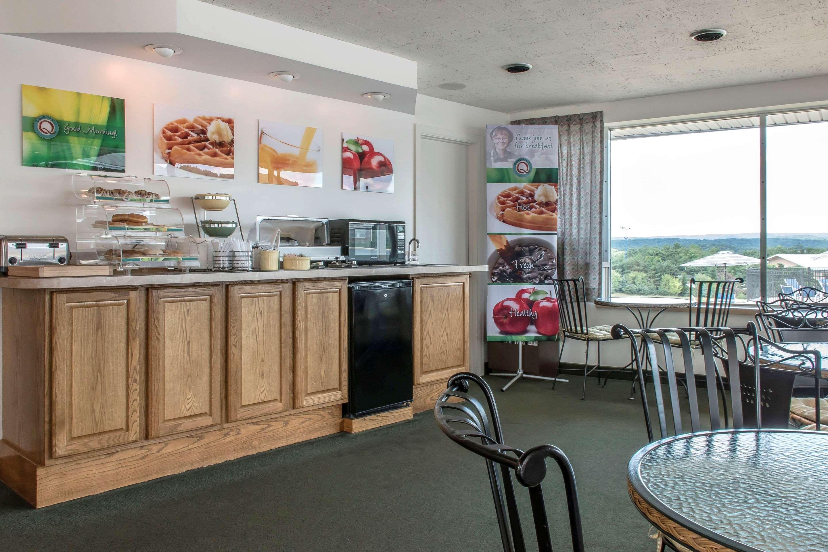 Quality Breeze Manor Hotel