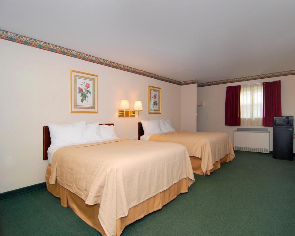 Quality Breeze Manor 2*