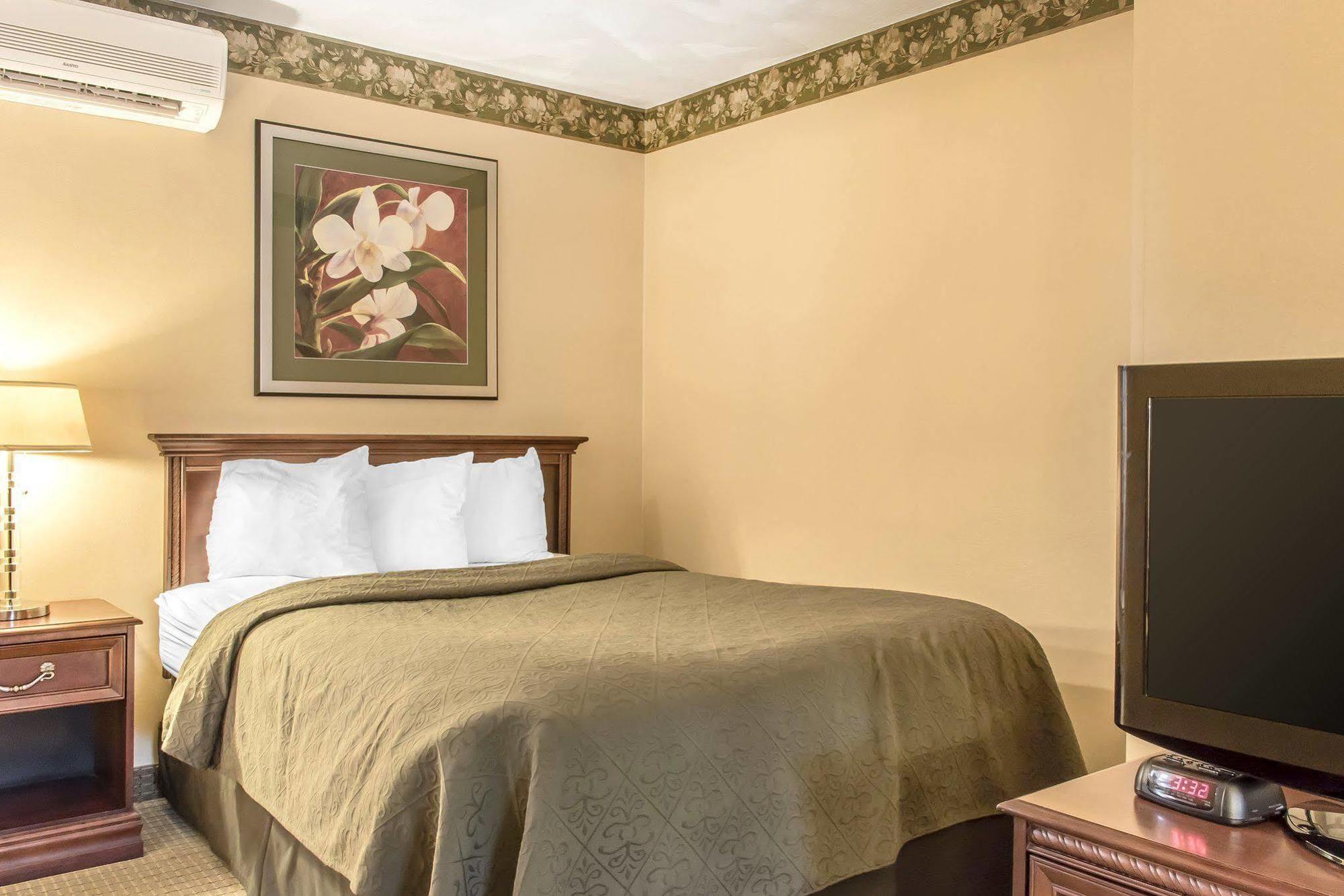 Hotel Quality Breeze Manor 2*