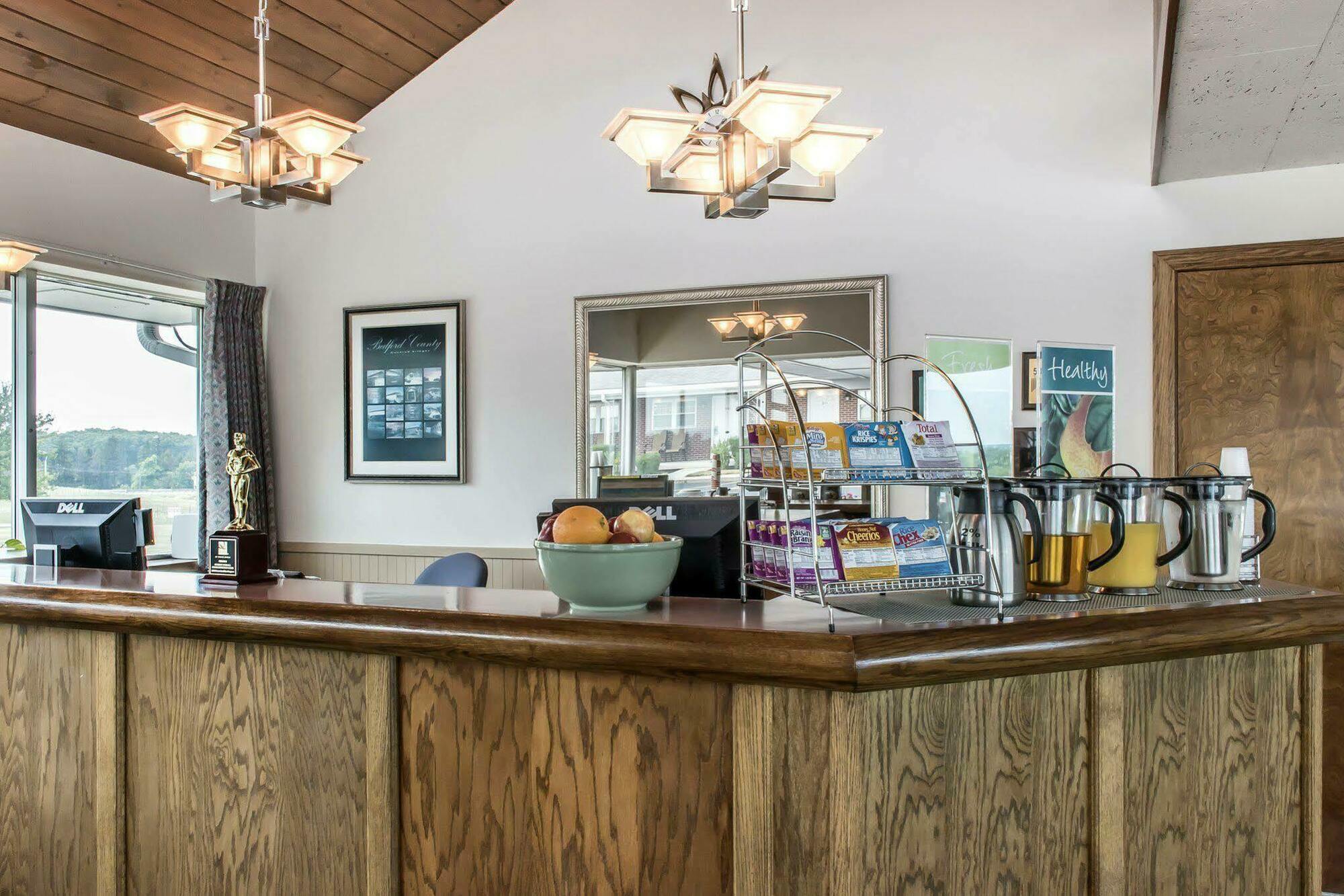 Quality Breeze Manor Breezewood